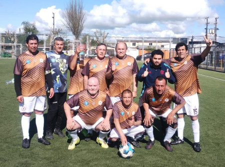 Serie Años Dorados que derrotó 2-1 a Unión San Vicente, sábado 04-10-25; Estadio San Vicente